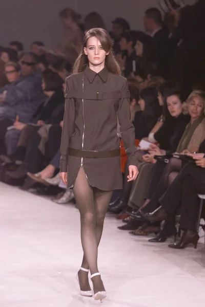 Look 3